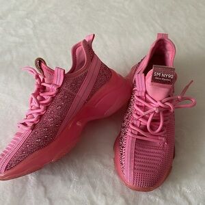 listing-status-banner